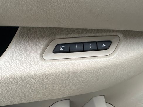 Used 2015 Cadillac Escalade ESV Premium image 11