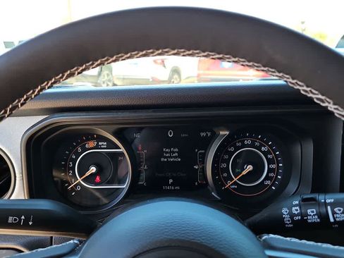 Used 2025 Jeep Wrangler Unlimited Sport AWD/4WD image 22