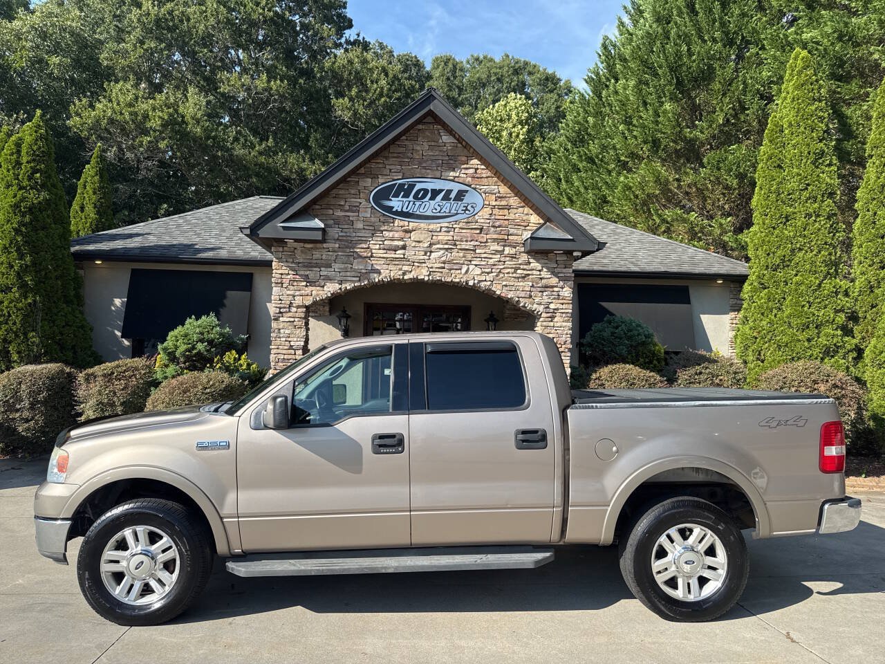 Used 2004 Ford F150 Lariat AWD/4WD image 1