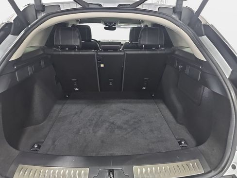 Used 2018 Land Rover Range Rover Velar S AWD/4WD image 14