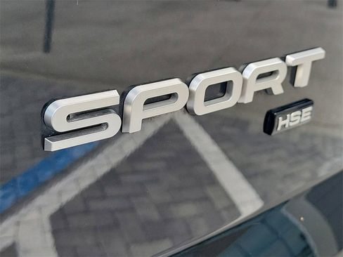 Used 2022 Land Rover Range Rover Sport HSE Silver Edition image 10