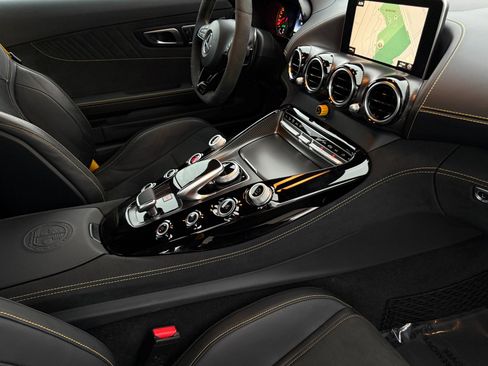 Used 2018 Mercedes-Benz AMG GT R image 22