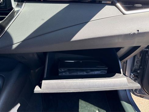Used 2020 Toyota Corolla LE w/ Carpet Mat Package (TMS) FWD image 36