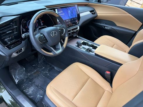 Used 2024 Lexus RX 350 Premium Plus image 11