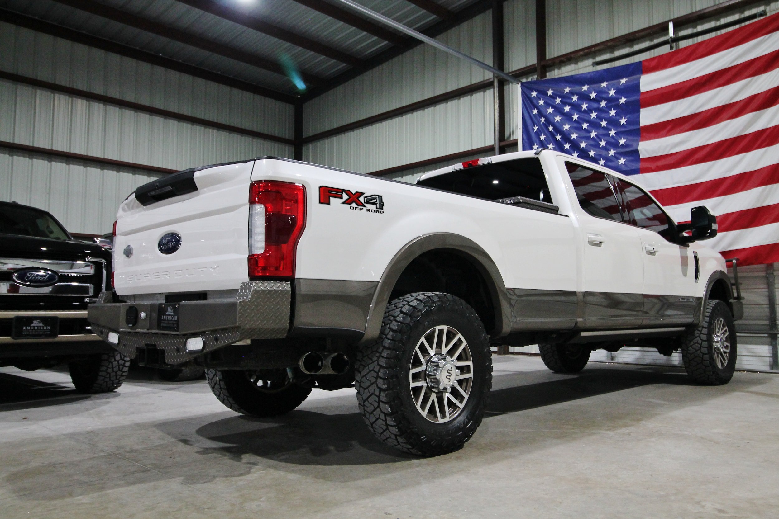 Used 2019 Ford F350 King Ranch w/ King Ranch Ultimate Package AWD/4WD image 11
