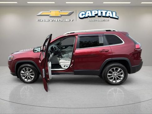 Used 2021 Jeep Cherokee Latitude Lux w/ Sun & Sound Group FWD image 9