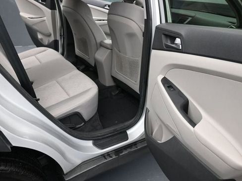 Used 2016 Hyundai Tucson Sport image 16