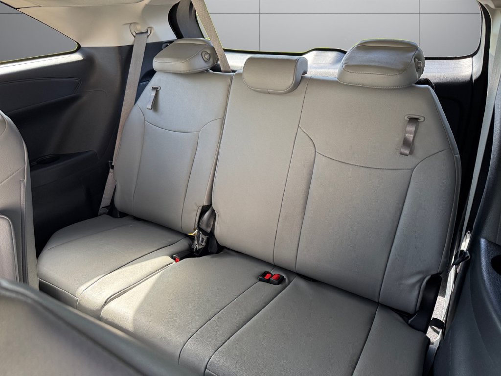 Certified 2025 Toyota Sienna XLE AWD/4WD image 16