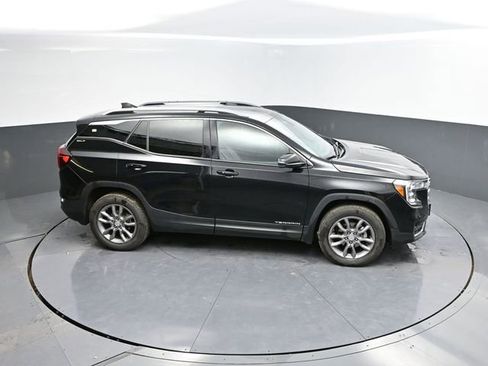Used 2024 GMC Terrain SLT AWD/4WD image 42