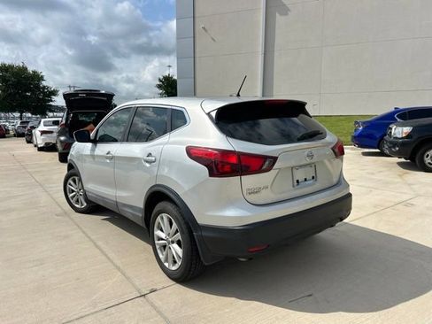 Used 2019 Nissan Rogue Sport S w/ Appearance Package FWD image 5