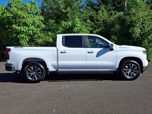 Certified 2022 Chevrolet Silverado 1500 LT AWD/4WD image 7