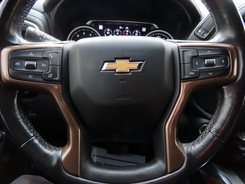 Used 2022 Chevrolet Silverado 1500 High Country image 33