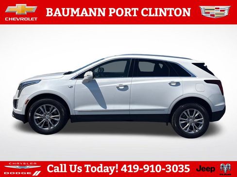 Used 2022 Cadillac XT5 Premium Luxury w/ Technology Package AWD/4WD image 3