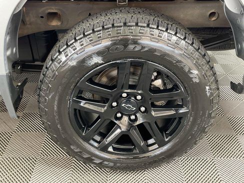Used 2024 Chevrolet Silverado 1500 RST w/ LPO, Dark Essentials Package AWD/4WD image 33
