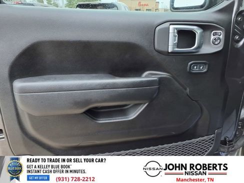 Used 2023 Jeep Gladiator Sport image 27