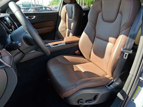 Certified 2023 Volvo XC60 B5 Plus w/ Climate Package AWD/4WD image 14