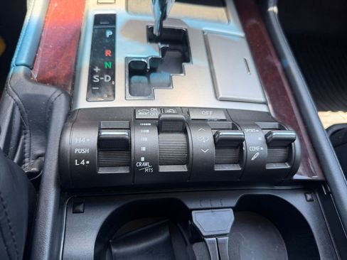 Used 2014 Lexus LX 570 4WD image 21