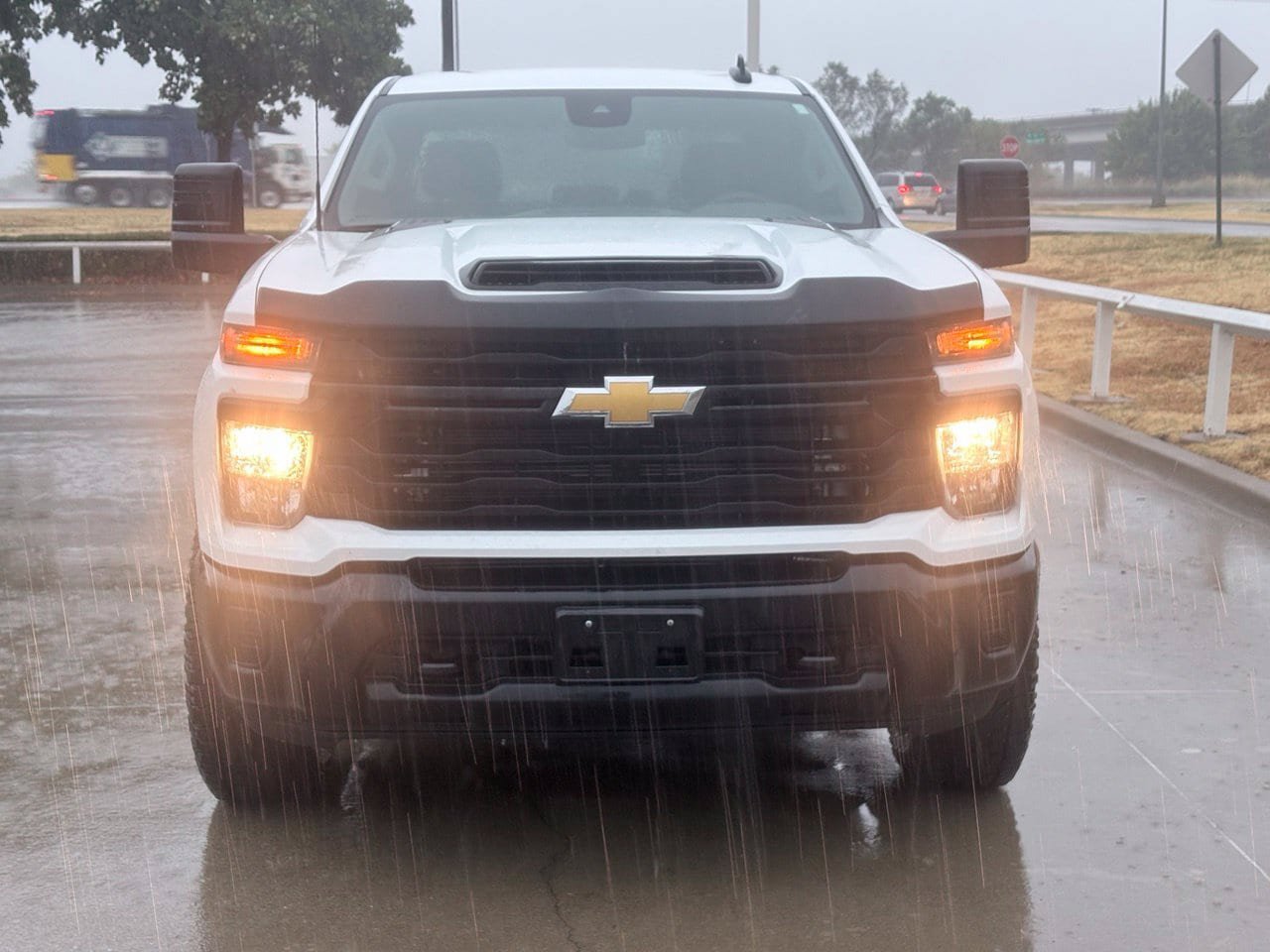 Used 2024 Chevrolet Silverado 2500 W/T AWD/4WD image 2