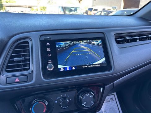 Used 2021 Honda HR-V Sport image 20