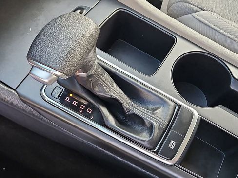 Used 2016 Kia Optima LX image 16