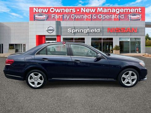 Used 2014 Mercedes-Benz E 350 4MATIC Sedan image 4