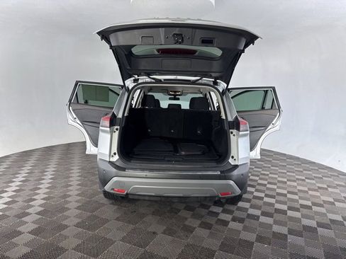 Certified 2021 Nissan Rogue SV image 15