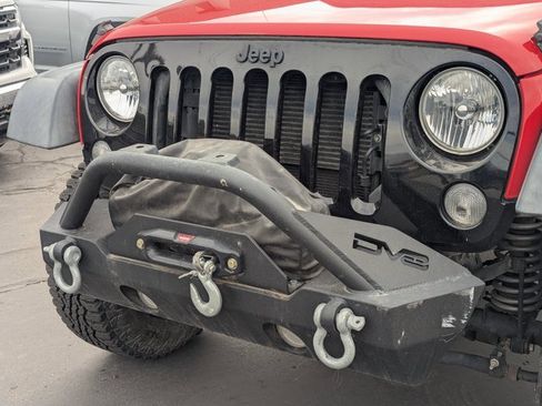 Used 2015 Jeep Wrangler Sport image 9