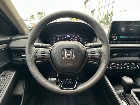 Used 2024 Honda Accord EX image 42