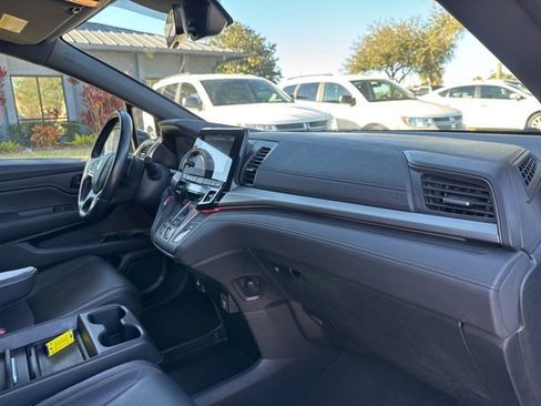 Used 2023 Honda Odyssey Sport image 10
