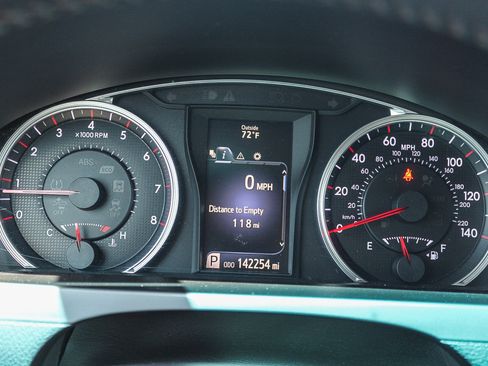 Used 2017 Toyota Camry SE FWD image 25
