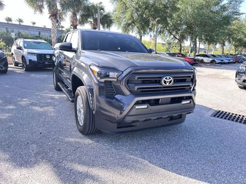 Used 2024 Toyota Tacoma SR5 w/ SR5 Upgrade Package image 8