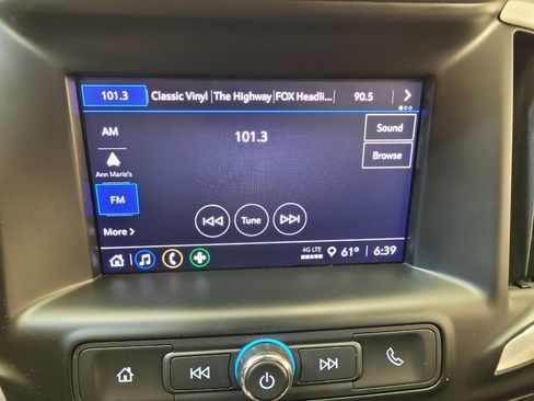 Used 2023 GMC Terrain SLE FWD image 25