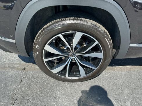 Certified 2026 Volkswagen Atlas Cross Sport SEL Premium R-Line AWD/4WD image 23