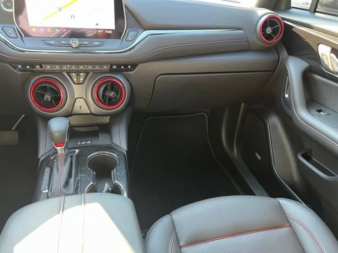 Used 2024 Chevrolet Blazer RS w/ Driver Confidence II Package FWD image 36