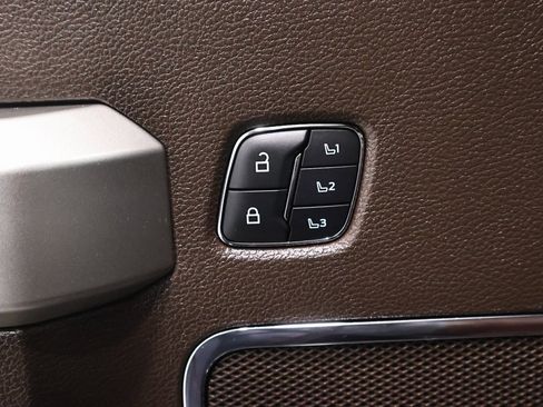 Used 2022 Ford F450 King Ranch w/ FX4 Off-Road Package image 13