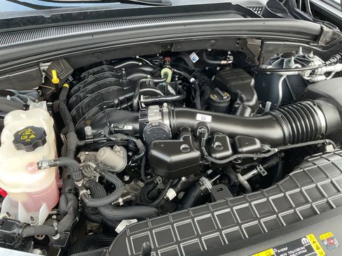 Used 2024 Jeep Grand Cherokee L Laredo w/ Luxury Tech Group I image 33