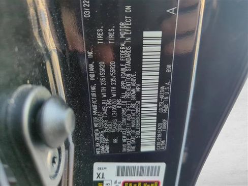 Certified 2022 Toyota Highlander XSE image 28