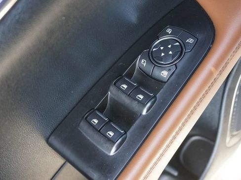 Used 2022 Lincoln Nautilus Reserve FWD image 12