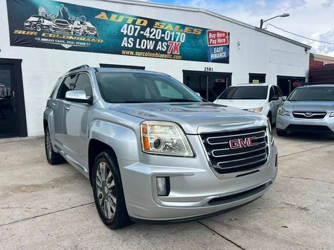 Used 2017 GMC Terrain Denali AWD/4WD image 3