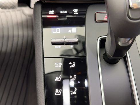 Used 2026 Porsche Macan S AWD/4WD image 28