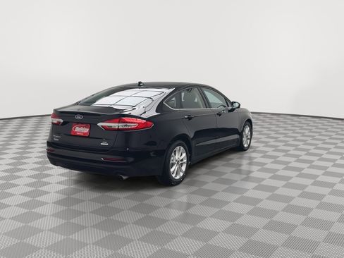 Used 2019 Ford Fusion SE image 33