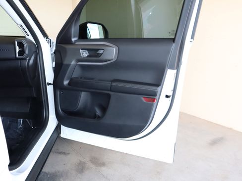 Used 2025 Ford Bronco Sport Outer Banks w/ Outer Banks Tech Package+ image 39