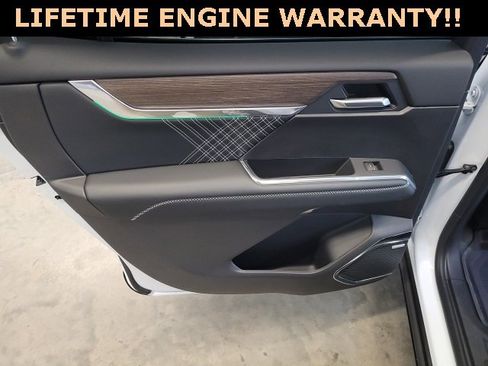 New 2026 GMC Acadia Denali w/ Super Cruise Package image 29