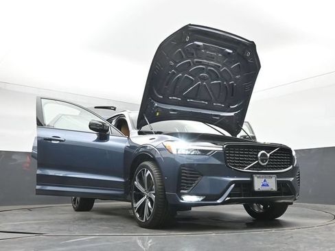 Used 2023 Volvo XC60 B5 Ultimate w/ Climate Package AWD/4WD image 47