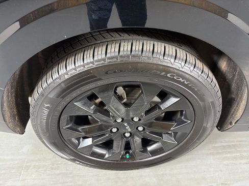 Used 2023 Kia Carnival SX Prestige image 10