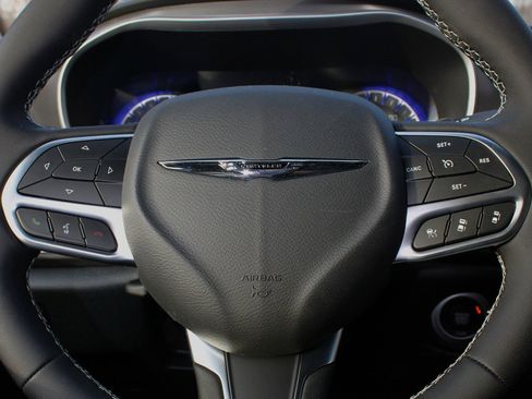 New 2026 Chrysler Voyager LX image 17