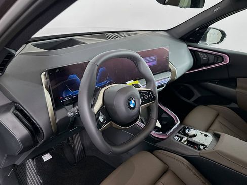 Used 2025 BMW X3 xDrive30i w/ Premium Package AWD/4WD image 9