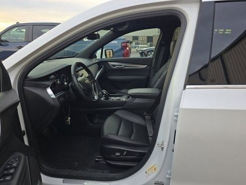 Certified 2024 Cadillac XT6 Luxury w/ LPO, Floor Liner Package image 11