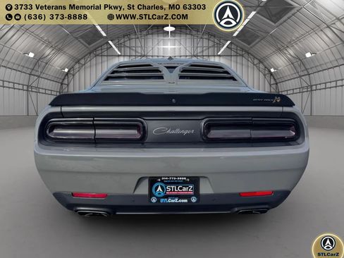 Used 2017 Dodge Challenger R/T Scat Pack RWD image 4