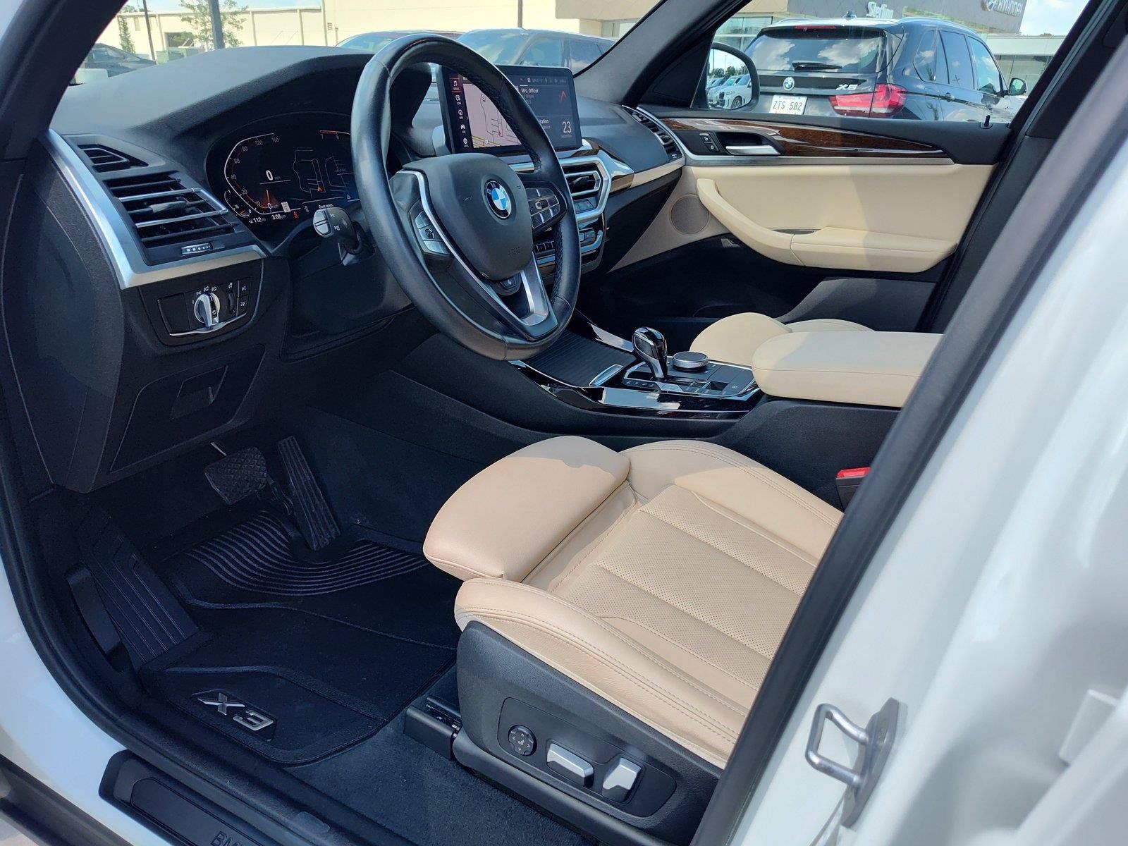 Used 2023 BMW X3 sDrive30i w/ Premium Package RWD image 2